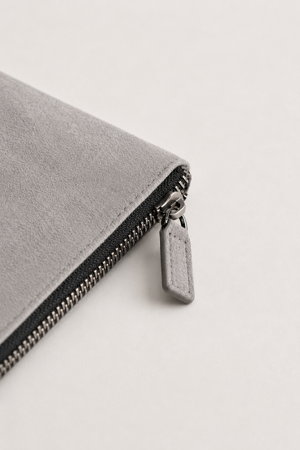 Casa Bellini™ | Alcantara Clutch Bag Moonstone Gray
