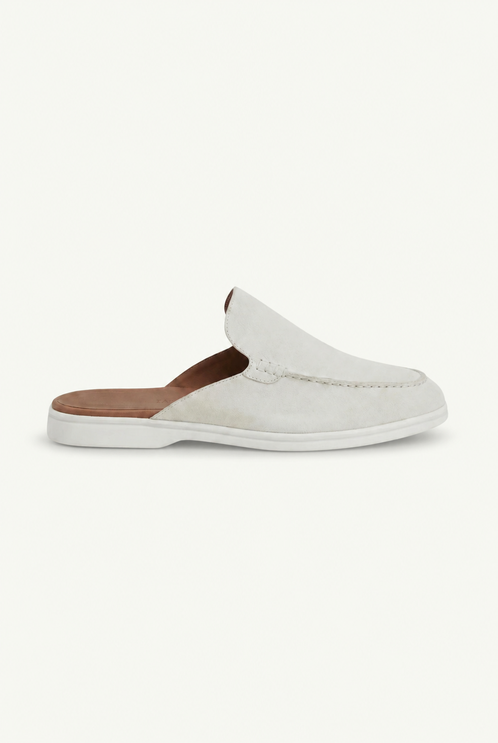 Casa Bellini™ | White Suède Yacht Mule